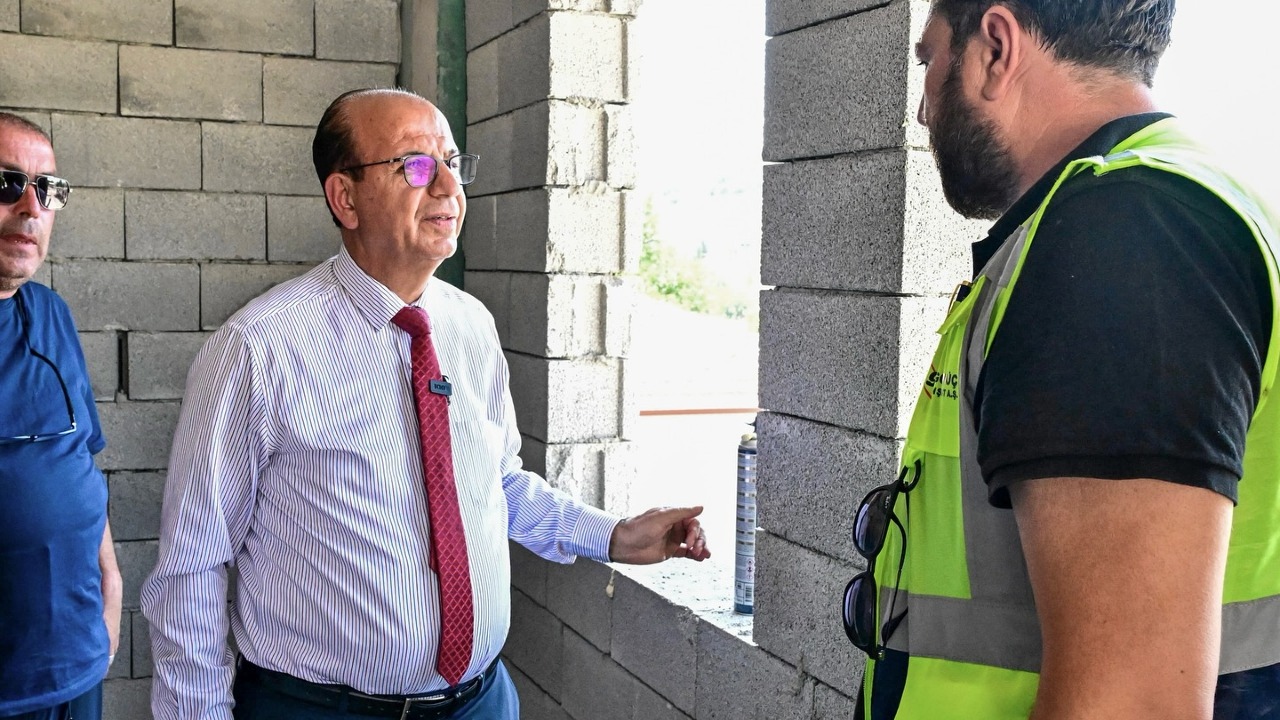 Başkan Geçit, Çırmıktı’daki ‘Köy Evleri’ Projelerini İnceledi