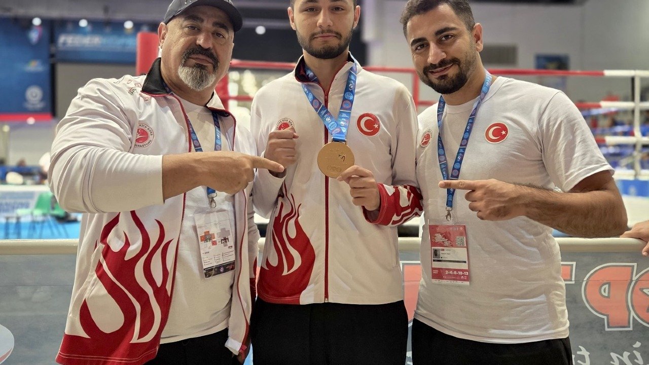 Yeşilyurt Belediyesi’nin Milli Sporcusu Avrupa Üçüncüsü Oldu!