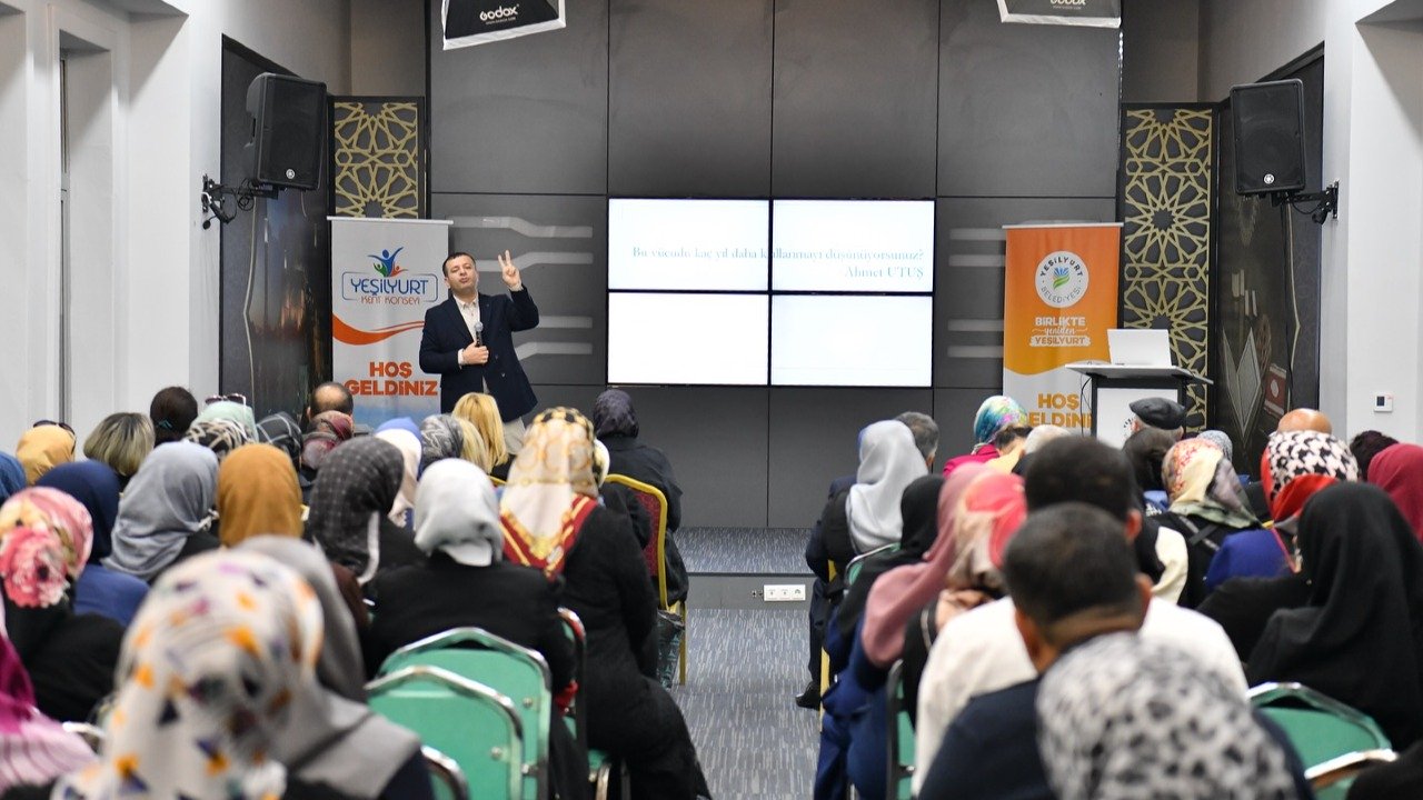 Yeşilyurt’ta ‘Fizik Tedavi ve Sağlıklı Yaşam Seminerleri’ Başladı