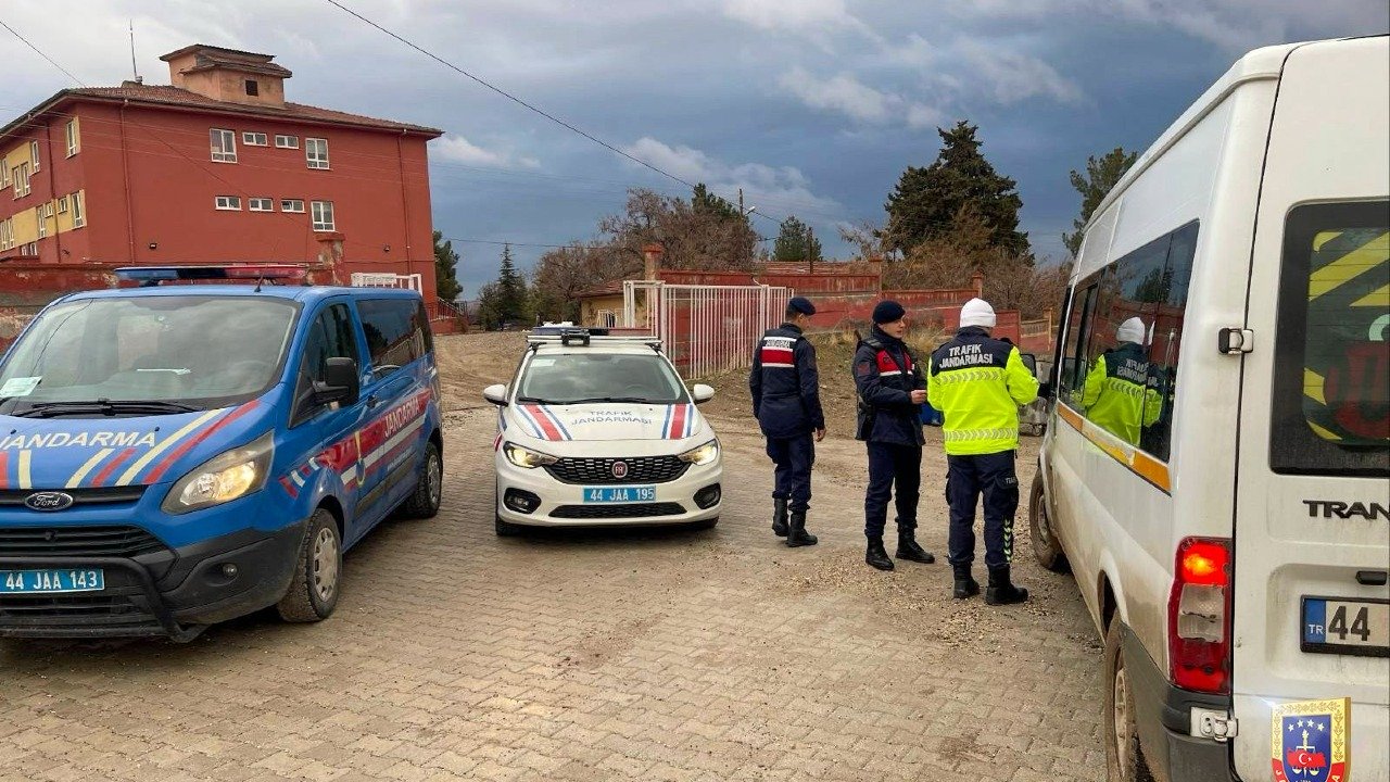 Okul Servis Araçlarının Denetimi Hız Kesmeden Devam Ediyor