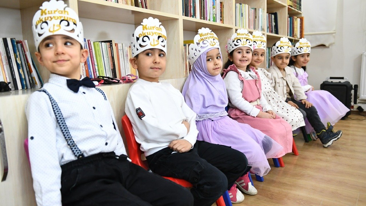 Kur’an-ı Kerim’e Geçiş Programında Manevi Coşku