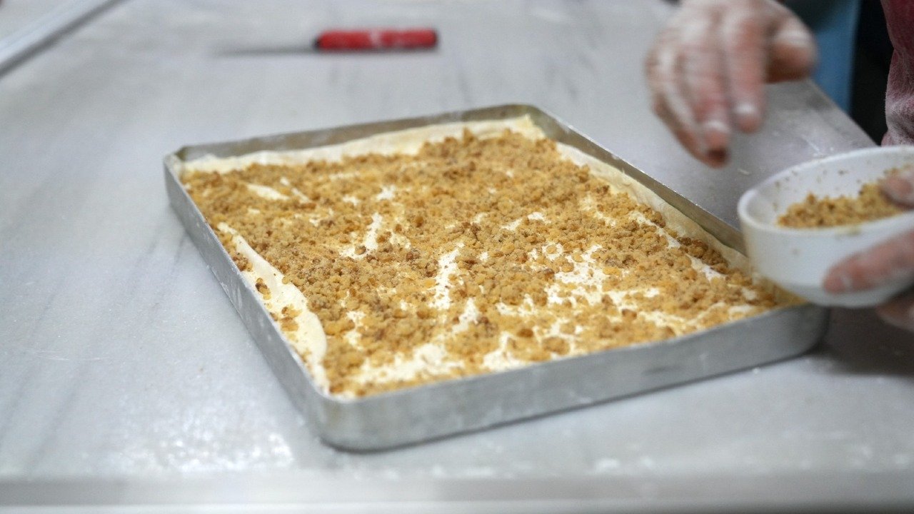 Battalgazi'de El emeği tatlılar bayrama hazırlanıyor 