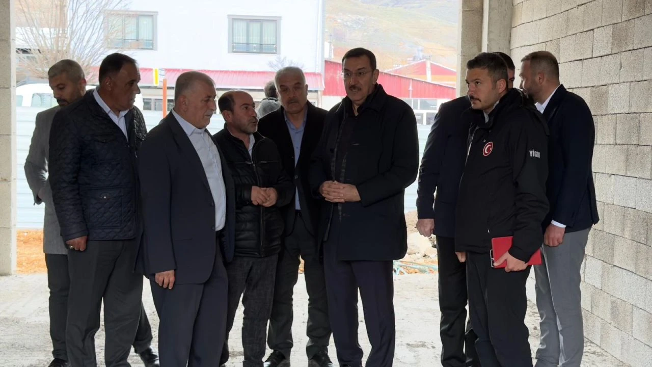 Bülent Tüfenkci Erkenek’te Konut Çalışmalarını İnceledi