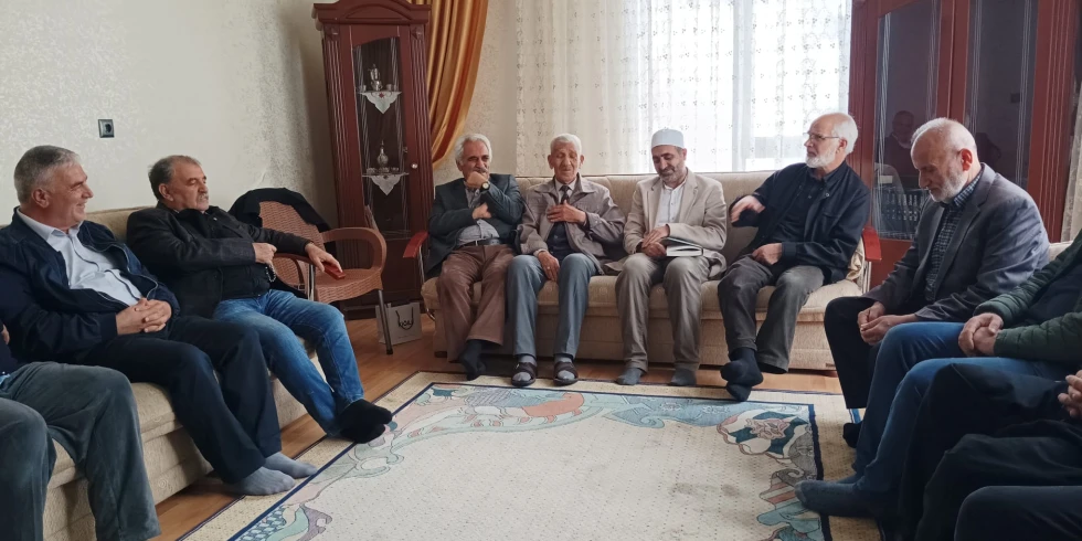 Cami Cemaatinden 84 Yaşındaki Vatandaşa Anlamlı Ziyaret