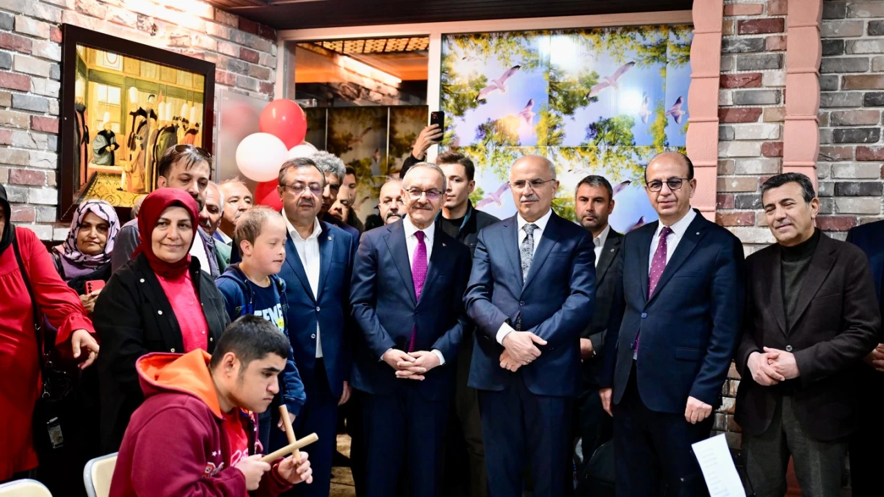 Otizm Yaşam Ve Destek Merkezi Hizmete Sunuldu